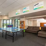 Campus Summer Stays - Wellesley Apartments